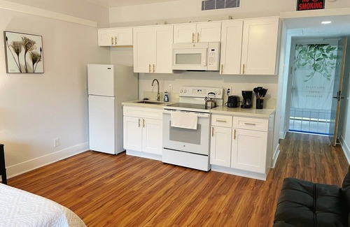 Hilo Condo | Studio in Hilo Center with Pool and Lake Views