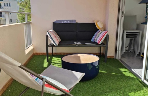 Juan-les-Pins Apartment | Studio in Juan les Pins neighborhood Pinède near sea
