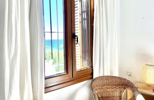 Atlanterra Apartment | Studio in Romantic Beachvilla