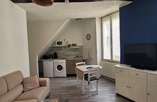 Saujon Apartment | Studio in the center of SAUJON