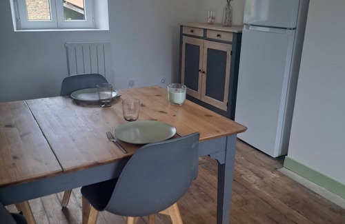 Isigny-le-Buat Apartment | Studio in the countryside 28 km from mont saint-michel and 15km east of Avranche