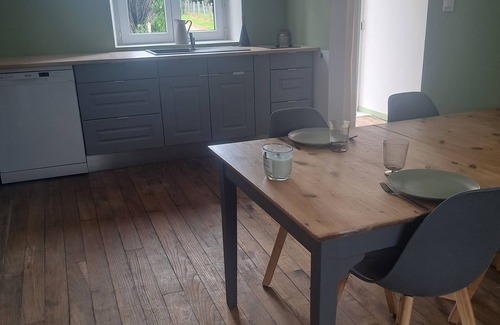 Isigny-le-Buat Apartment | Studio in the countryside 28 km from mont saint-michel and 15km east of Avranche