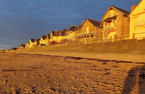 Isigny-le-Buat Apartment | Studio in the countryside 28 km from mont saint-michel and 15km east of Avranche