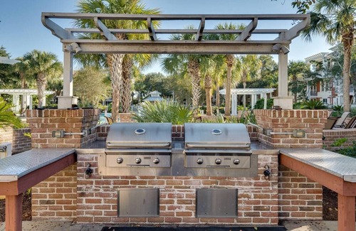 Baytowne Wharf Apartment | Studio in the heart of Baytowne Wharf Village!