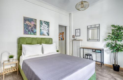 Plaka Apartment | Studio in The Heart of Acropolis
