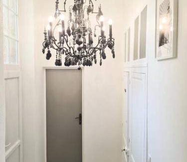Alencon Apartment | Studio Jungle N2