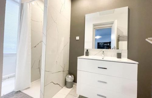 Alencon Apartment | Studio Jungle N2