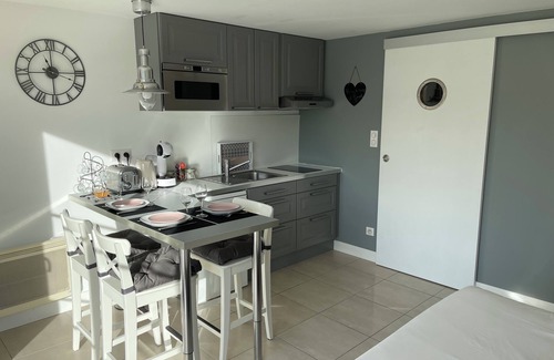 Eymet Apartment | STUDIO L'ALBIZIA FOR 2 ADULTS