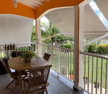 Le Moule Apartment | Studio La Félicité