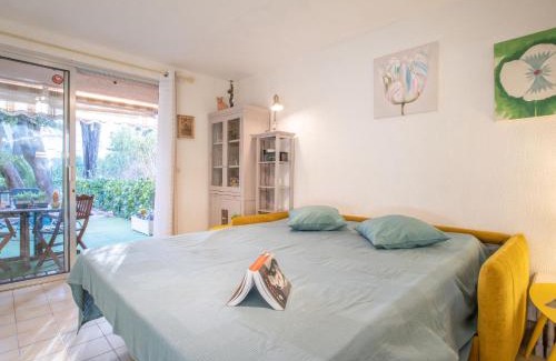 Saint-Aygulf Apartment | Studio La Galiote-2 by Interhome