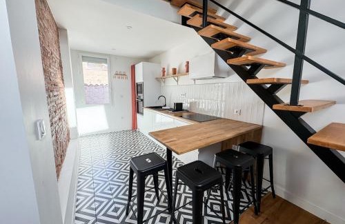 Clemenceau Apartment | Studio - Le Duplex Catalan - App 3-3 - City center