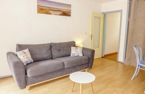 Saint-Aygulf Apartment | Studio Les Amphores-5 by Interhome