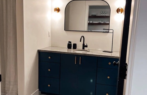 Peosta Apartment | Studio Loft great location just off Hwy 20.