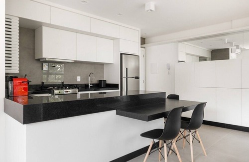 Agronomica House | Studio moderno próx. ao shopping | Centro