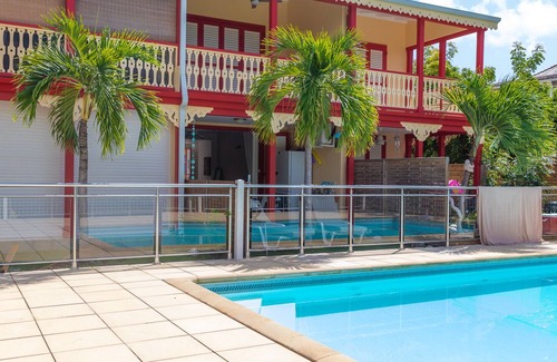 Orient Bay Apartment | Studio ô Soleil, in the heart of Orient Bay Park, on the beach