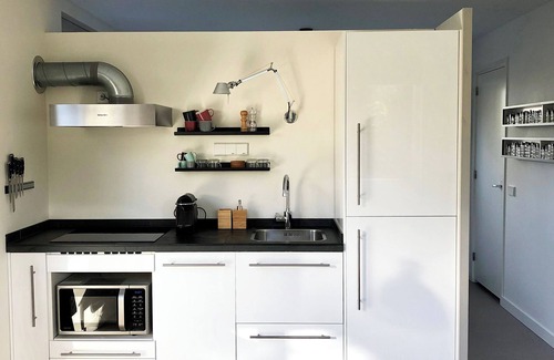 Bergen Apartment | Studio OAK, modern 2-p-residence with private garden, near village, sea and dune