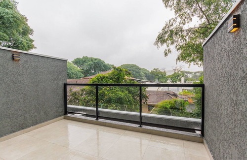 Prado Velho Condo | Studio plus 1 double bed