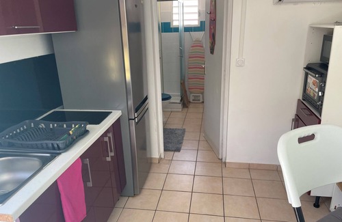 Pointe de la verdure Apartment | Studio pool in the center of the gullet