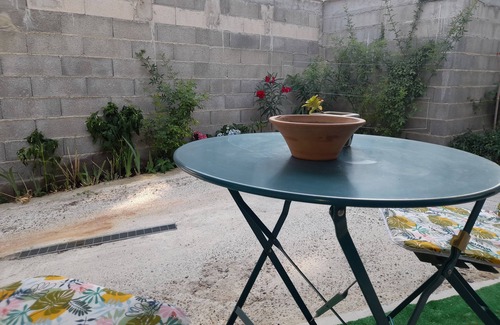 Avignon Apartment | Studio + private parking space