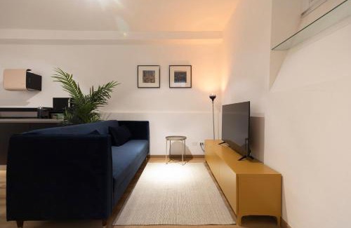 Milan Centre Apartment | Studio Rivoli Loft