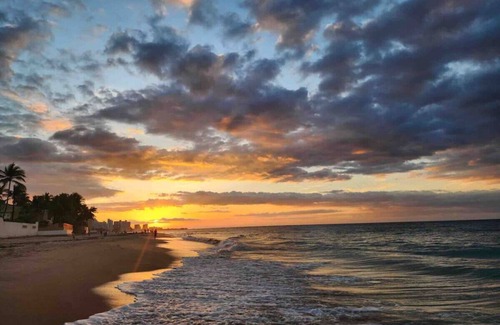 Parque Apartment | Studio Steps From The Beach @Condado