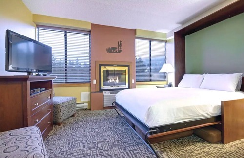 Whistler Village Resort | Studio Suite in the Heart of Whistler Village