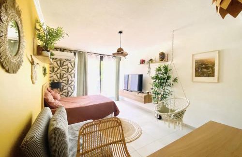 Costieres Apartment | Studio Terrasse & Parking gratuit en residence