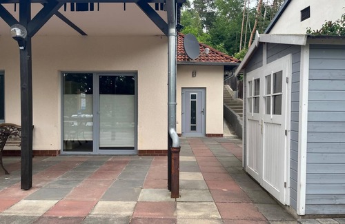 Klein Nemerow Apartment | Studio 'Tollense Hus - Rechts' with Shared Terrace and Wi-Fi