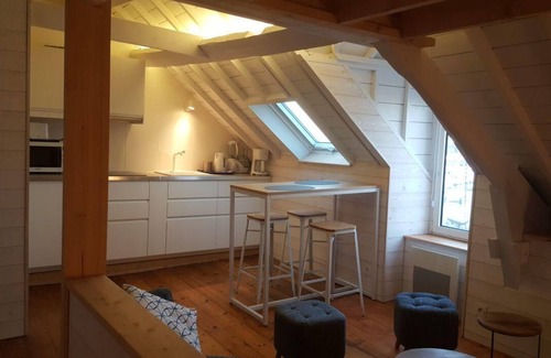 La Cite Apartment | Studio under the roof classified 2 *, sea view and Cité Corsaire, bright and cosy