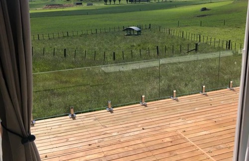 Tokoroa Apartment | Studio unit self contained, peaceful setting, awesome views