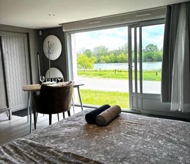 Beaugency Apartment | Studio vue sur Loire