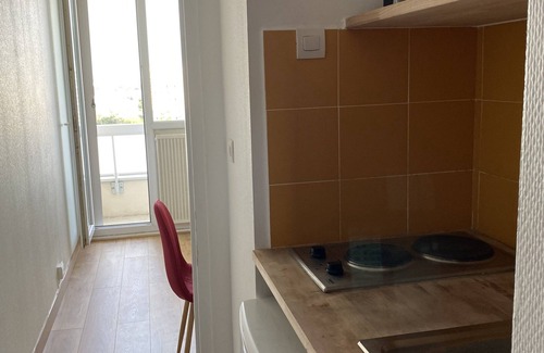 Gradignan Apartment | Studio with balcony and parking space in quiet residence