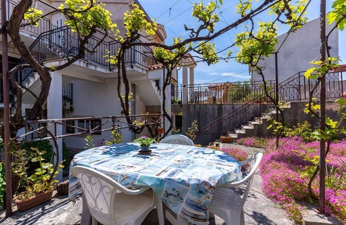 Cres Apartment | Studio with Internet and satellite TV
