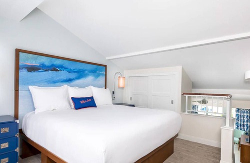 Estate Frenchman Bay Resort | Studio with Loft at Wyndham Limetree - A Beachfront Resort!