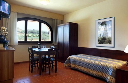 Riotorto Apartment | Studio with pool in Vignale Riototo