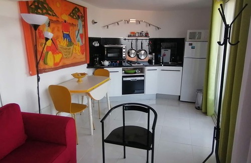 Hyeres Apartment | Studio with pool 5 minutes from Hyères beaches. Extraordinary view!