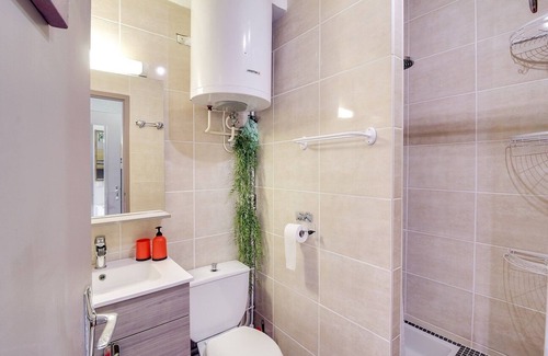 Cauterets Apartment | Studio with terrace and WiFi for 4 people