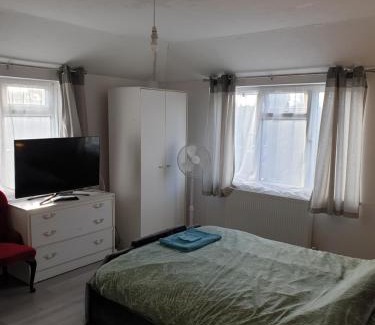 Ely Apartment | Studios