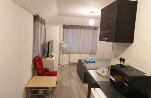 Ely Apartment | Studios
