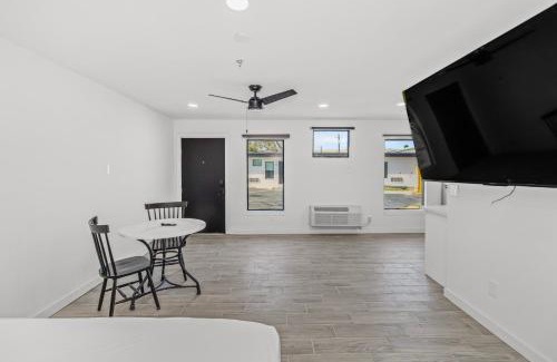 McAllen Hotel | Studios on Fourth