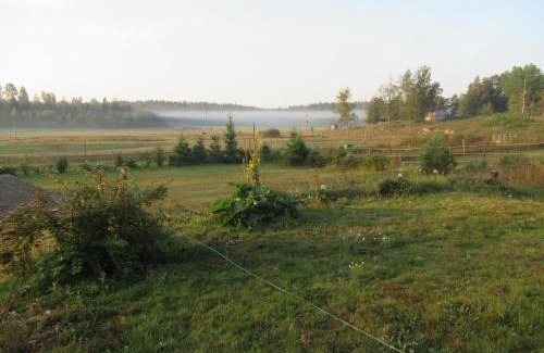 Jarna Cabin | Stuga med bastu i naturen nära Stockholm