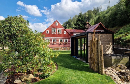 Pec pod Snezkou Villa | Stunning private villa for 18 guests with WIFI, TV and patio