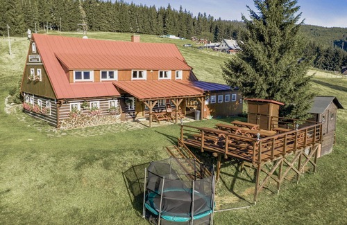 Pec pod Snezkou House | Stunning private villa for 23 people with WIFI, TV, terrace, pets allowed and panoramic view
