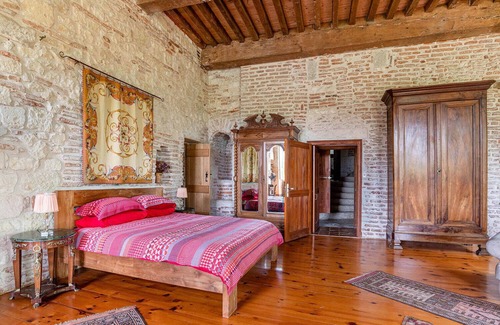 Saint-Sylvestre-sur-Lot House | Stunning Chateau w/ Heated Swimming Pool Sleeps 20