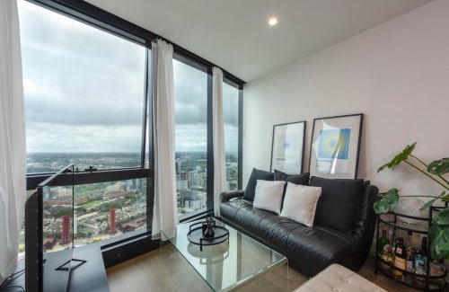 Southbank Apartment | Stunning 1-bed Unit in 56th floor in Southbank!