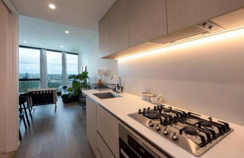 Southbank Apartment | Stunning 1-bed Unit in 56th floor in Southbank!