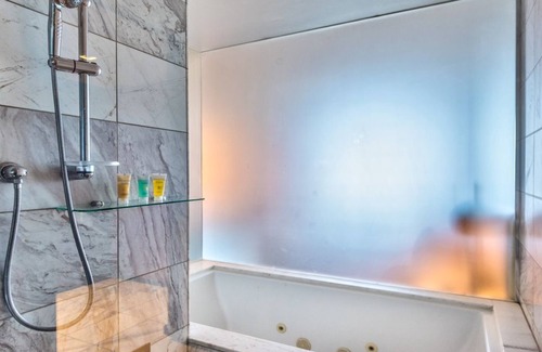 Las Vegas Hotel | Stunning 1 Bedroom 33rd floor