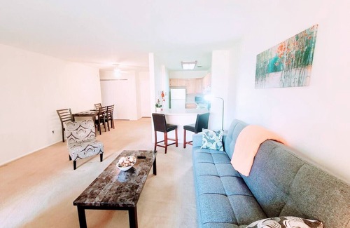 Elkins Park Apartment | Stunning 1-bedroom condo available for both short and long-term