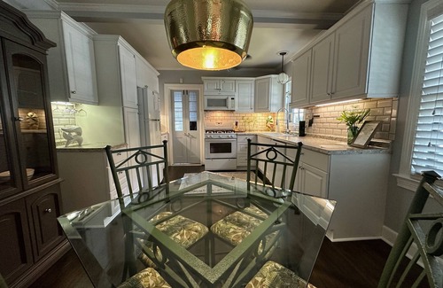 North Charleston House | Stunning 1950's Bungalow in North Charleston!