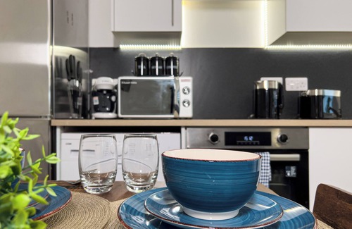 Wroxton Apartment | Stunning 2-bed Apartment in Banbury